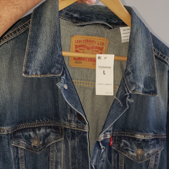 Levi's Other - Brand new Levi's denim custom jacket